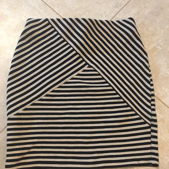 Forever 21 Mini Skirt - Picture 1 of 3